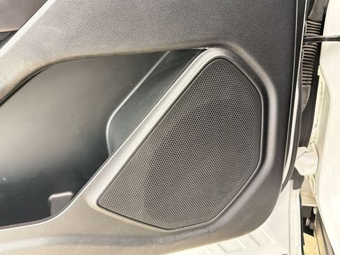 Used 2020 Ford Explorer Limited image 18