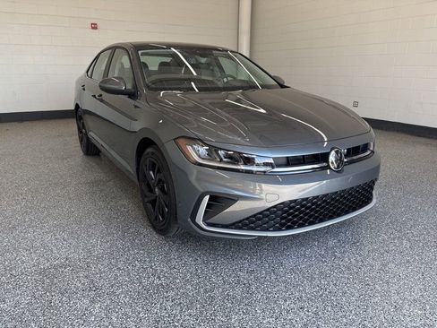 New 2026 Volkswagen Jetta SE FWD image 7