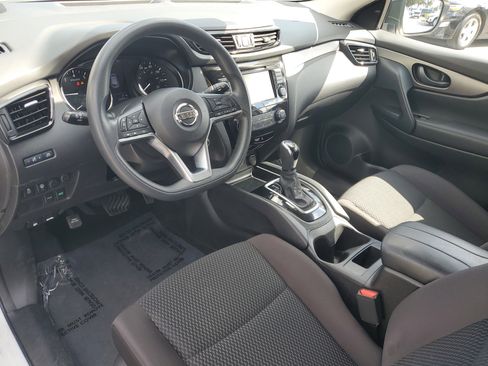 Used 2020 Nissan Rogue Sport S image 21