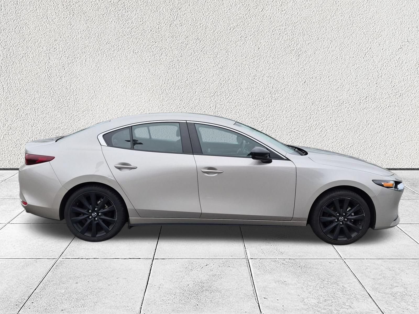Used 2024 MAZDA MAZDA3 s FWD image 2