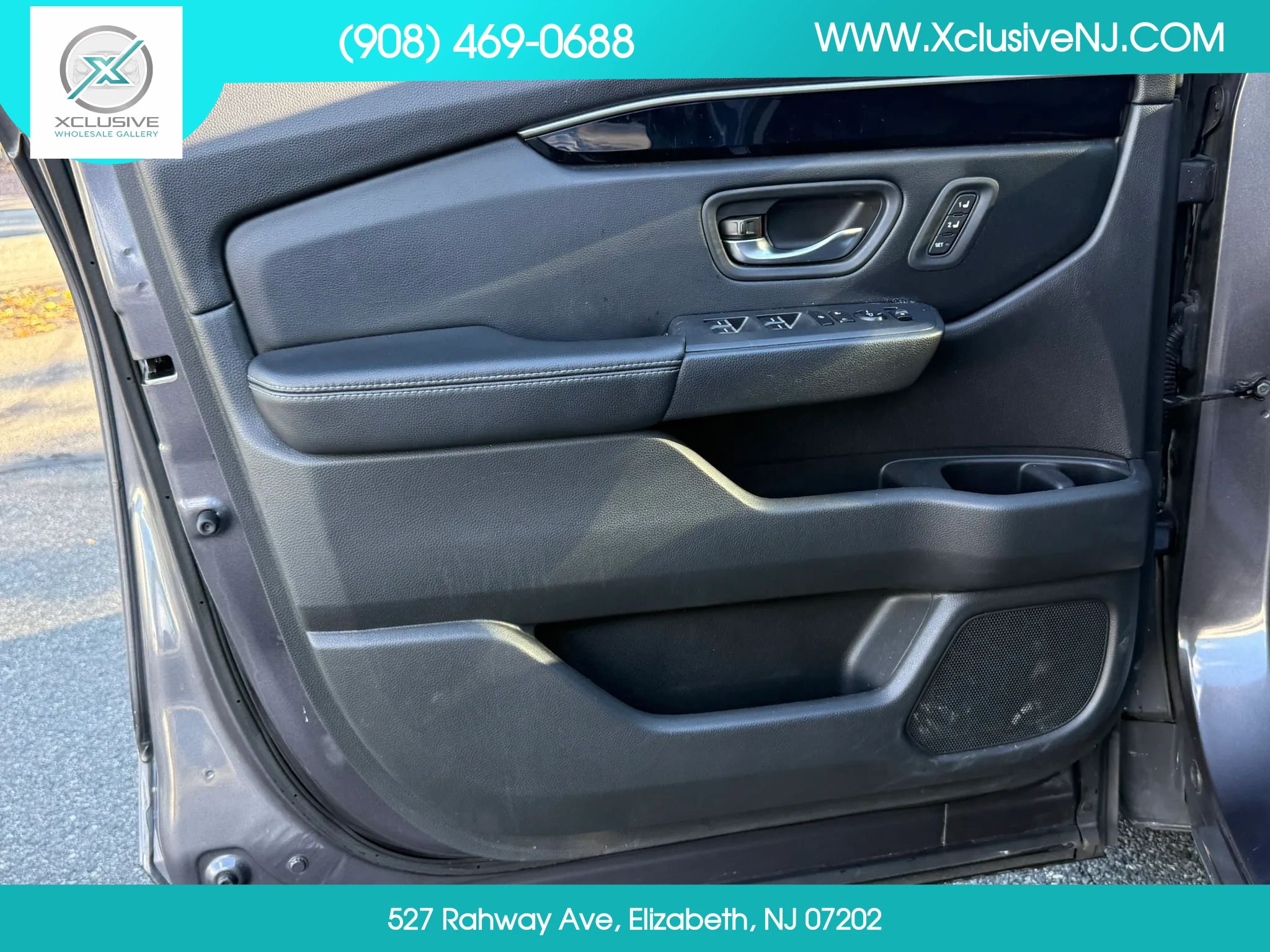 Used 2023 Honda Pilot Touring image 7