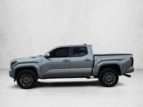 Used 2024 Toyota Tacoma Limited AWD/4WD image 8
