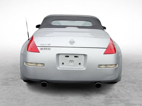 Used 2006 Nissan 350Z Touring RWD image 5