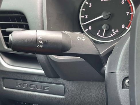 Used 2026 Nissan Rogue S FWD image 23