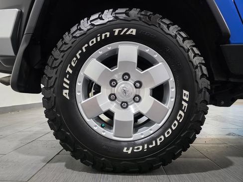 Used 2007 Toyota FJ Cruiser 4WD w/ Upgrade Pkg 1 image 24