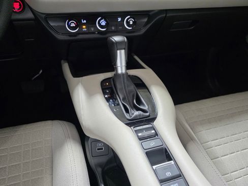 Used 2023 Honda HR-V LX image 19