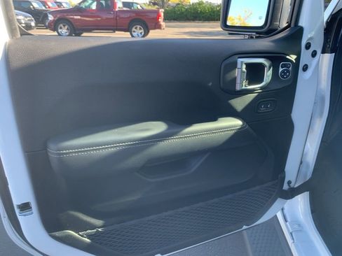 Used 2023 Jeep Wrangler Unlimited Sahara w/ Cold Weather Group image 11