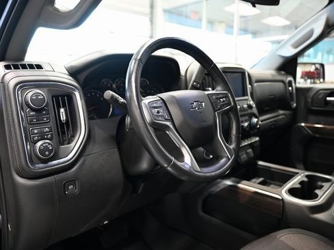 Used 2021 Chevrolet Silverado 1500 RST image 18
