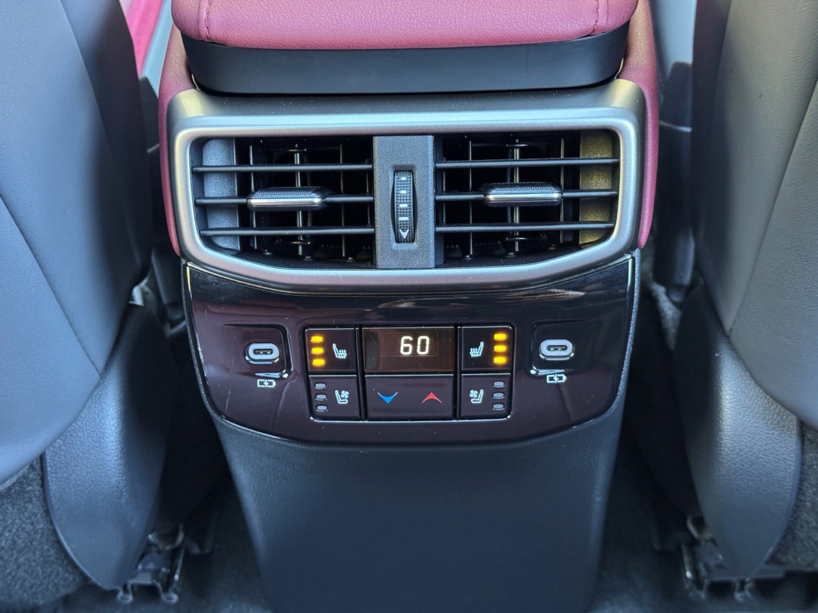 Used 2023 Lexus RX 500h F Sport w/ Cold Area Package AWD/4WD image 36