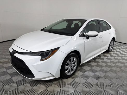 Used 2022 Toyota Corolla LE FWD image 8