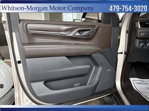 Used 2021 GMC Yukon Denali w/ Denali Premium Package AWD/4WD image 11