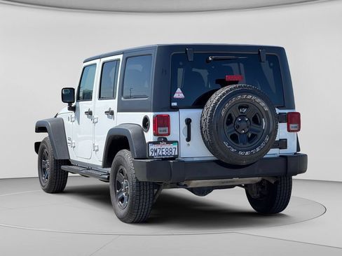 Used 2018 Jeep Wrangler Unlimited Sport w/ Connectivity Group AWD/4WD image 31