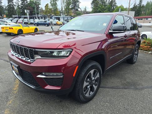 Used 2022 Jeep Grand Cherokee Limited 4xe AWD/4WD image 3