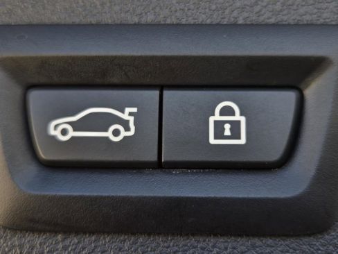 Used 2022 BMW X3 sDrive30i w/ Convenience Package image 11