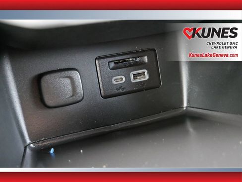 Used 2023 GMC Acadia SLT AWD/4WD image 23