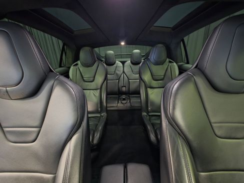 Used 2017 Tesla Model X 75D image 39