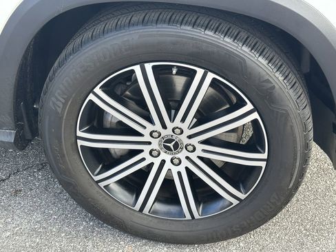 Used 2025 Mercedes-Benz GLE 450e 4MATIC image 14