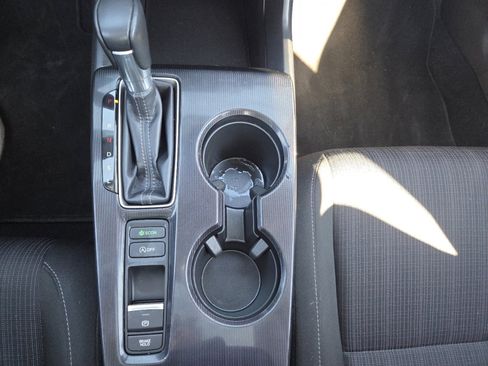 Certified 2022 Honda Civic EX image 34