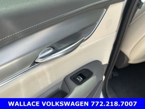 Used 2019 Cadillac XT5 Luxury AWD/4WD image 13