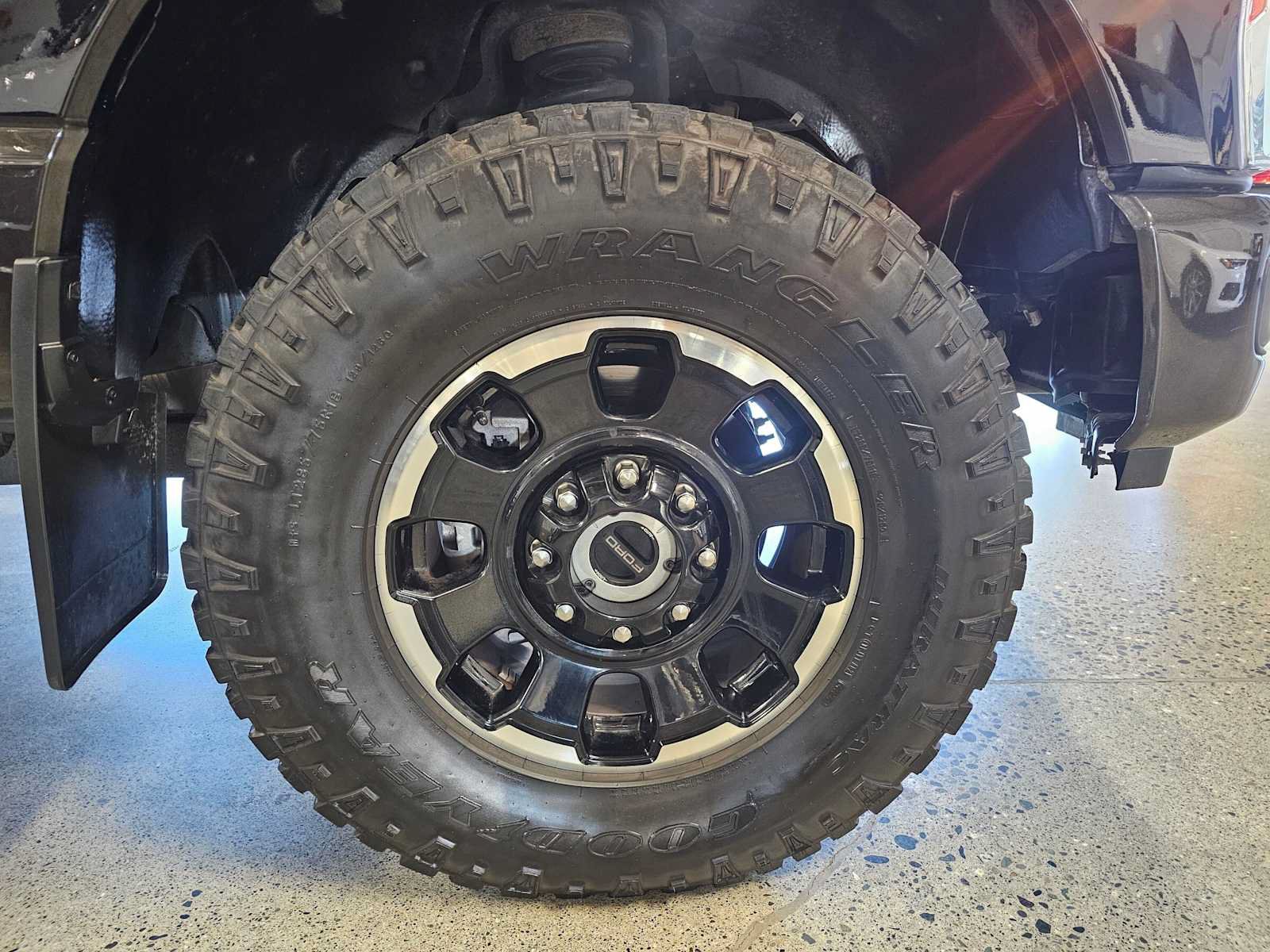Used 2025 Ford F350 King Ranch w/ Tremor Off-Road Package AWD/4WD image 9