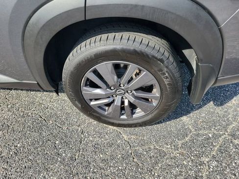 Used 2024 Nissan Pathfinder S AWD/4WD image 6