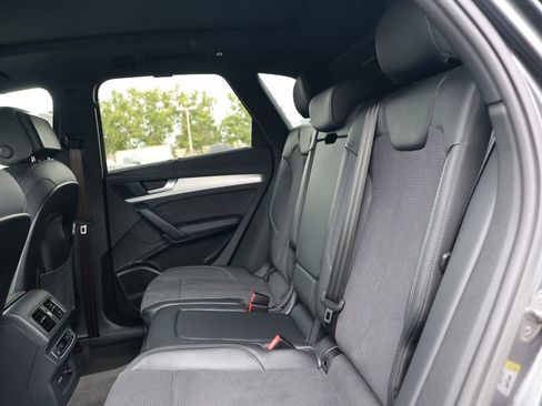 Used 2024 Audi Q5 e Prestige w/ Prestige Package AWD/4WD image 35