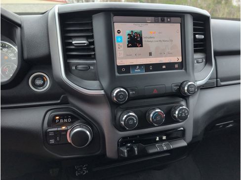 Used 2024 RAM 2500 Big Horn w/ Bed Utility Group image 15