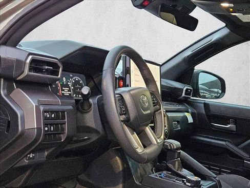 Used 2024 Toyota Tacoma TRD Sport AWD/4WD image 10
