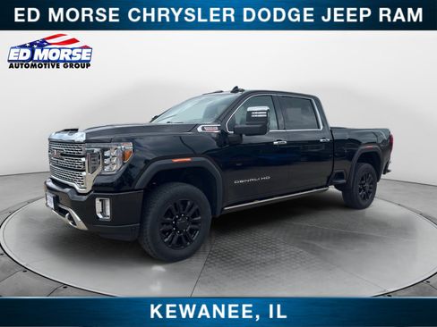 Used 2022 GMC Sierra 2500 Denali w/ Denali Black Diamond Edition AWD/4WD image 1