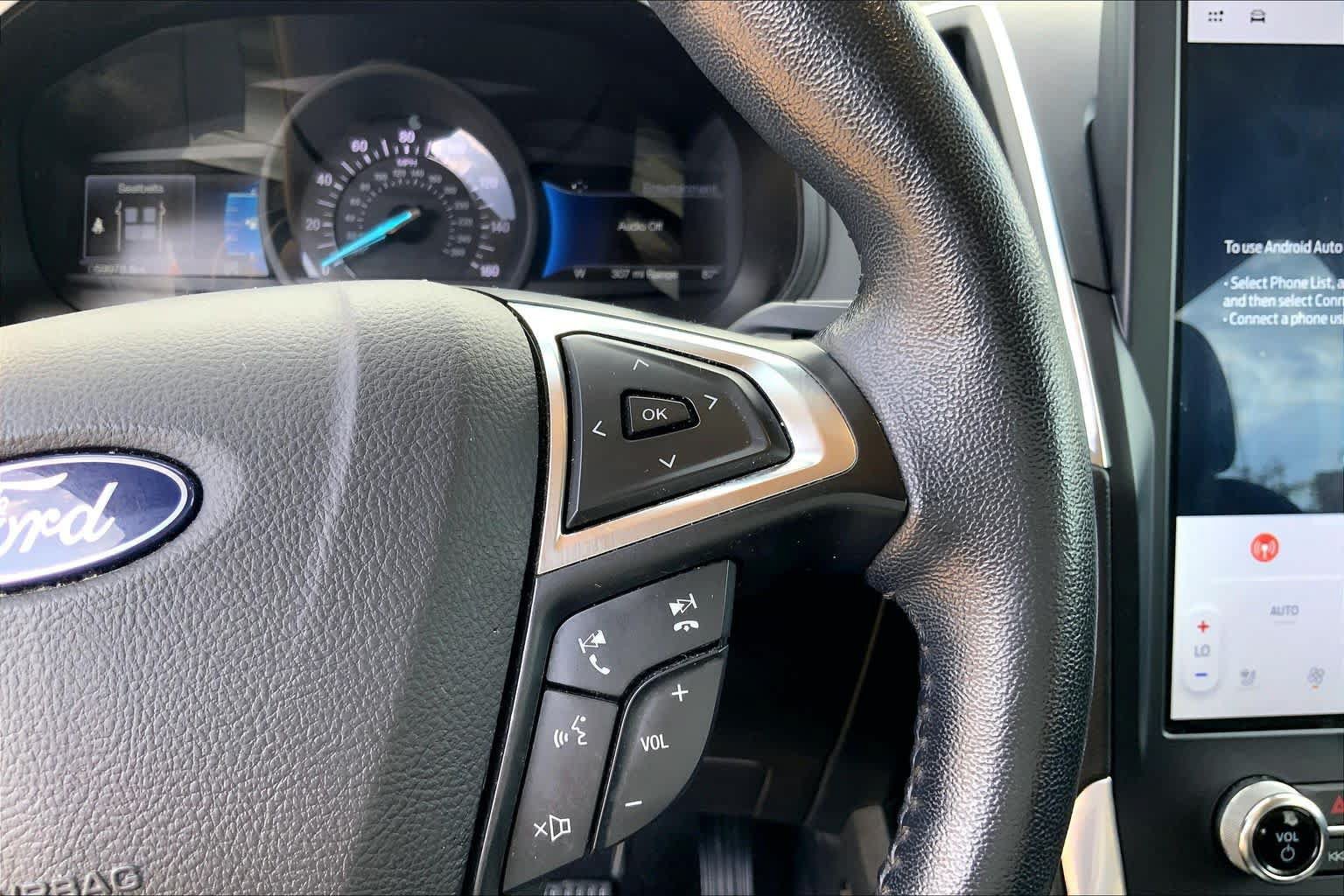 Used 2023 Ford Edge Titanium AWD/4WD image 23