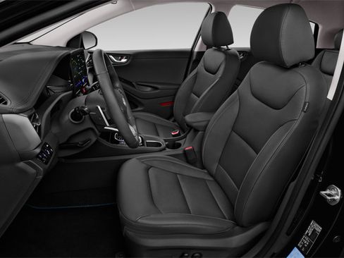 Used 2022 Hyundai Ioniq SE image 10