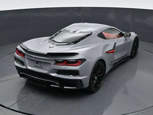 Used 2025 Chevrolet Corvette Z06 w/ Stealth Interior Trim Package RWD image 31