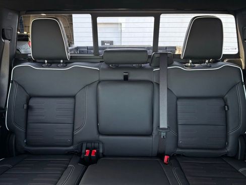 New 2026 GMC Sierra 1500 AT4X w/ LPO, Black Badging Package AWD/4WD image 23