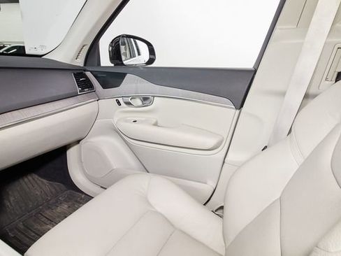 Certified 2023 Volvo XC90 B6 Plus w/ Protection Package Premier AWD/4WD image 7