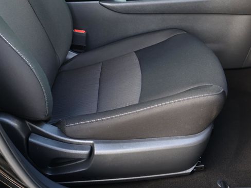 Used 2025 Nissan Sentra SV image 17