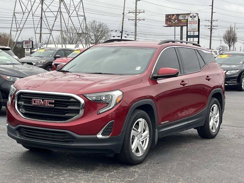 Used 2018 GMC Terrain SLE w/ Driver Convenience Package image 2