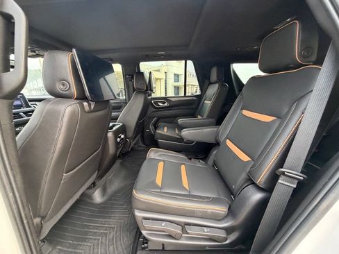 Used 2021 GMC Yukon AT4 w/ AT4 Premium Plus Package AWD/4WD image 17