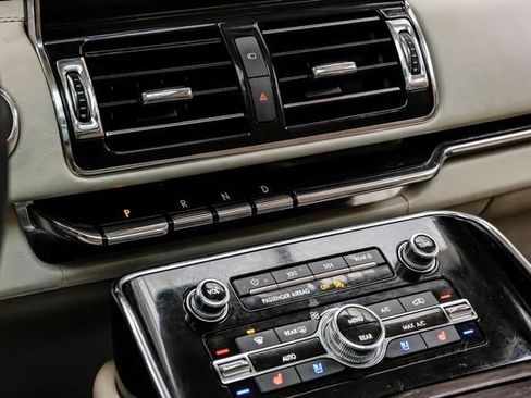 Used 2018 Lincoln Navigator L Reserve w/ Technology Package AWD/4WD image 29