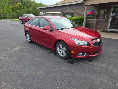 Used 2014 Chevrolet Cruze LT w/ RS Package FWD image 4