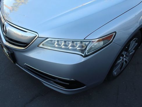 Used 2015 Acura TLX w/ Technology Package FWD image 10