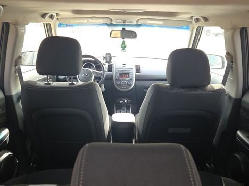 Used 2013 Kia Soul + w/ Audio Pkg image 9