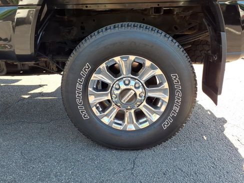 Used 2017 Ford F350 Lariat AWD/4WD image 28