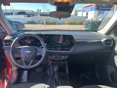 Used 2025 Chevrolet TrailBlazer LT image 31