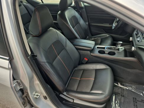 Used 2020 Nissan Altima 2.5 SR FWD image 26