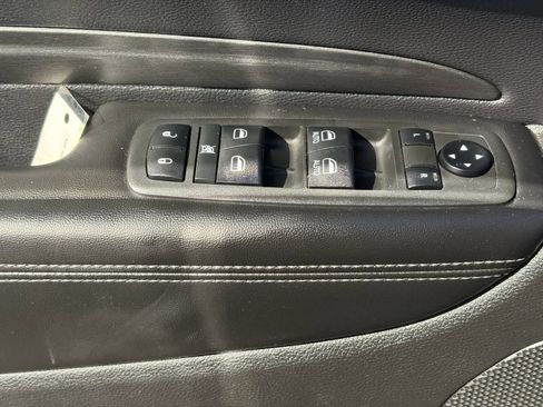 Used 2021 Dodge Durango SXT w/ 3rd Row Seating Group image 16