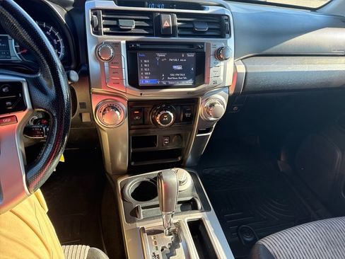 Used 2014 Toyota 4Runner SR5 image 19