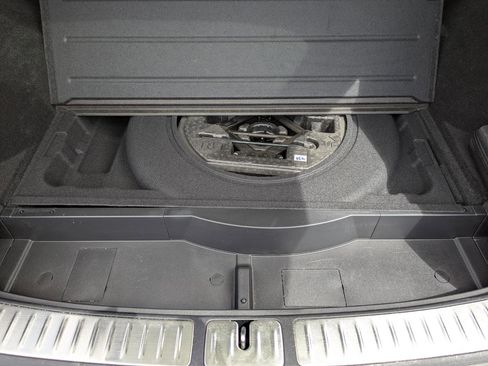 Used 2023 Genesis GV70 2.5T AWD/4WD image 43