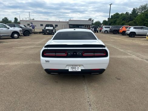Used 2023 Dodge Challenger SXT RWD image 4