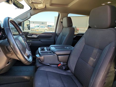 Used 2024 Chevrolet Silverado 3500 LT w/ Convenience Package image 13