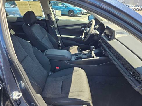 Used 2024 Honda Accord EX image 10